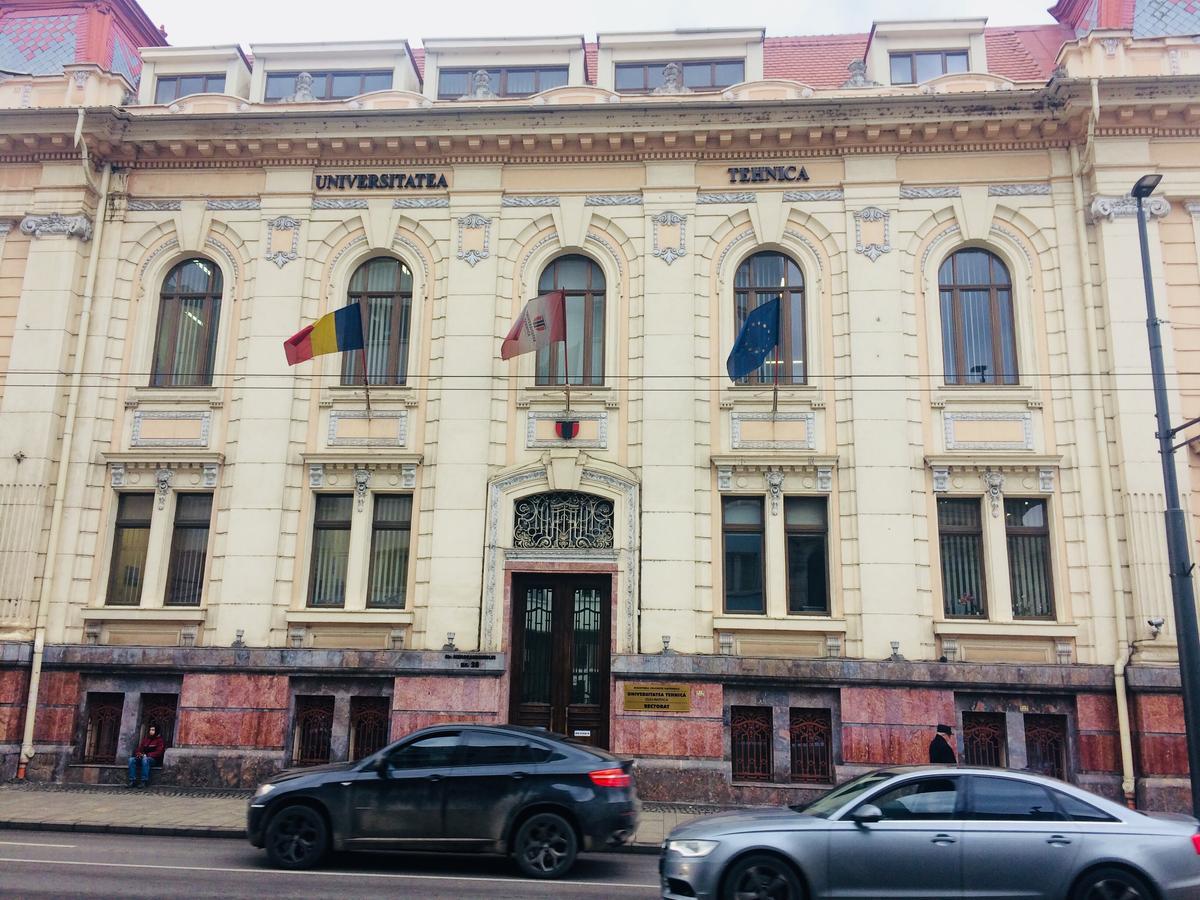 Hostel Casa Roz Cluj-Napoca Exterior foto